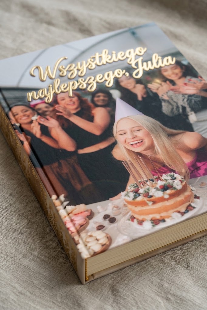 Spersonalizowana Książka Urodzinowa | Księga Wspomnień